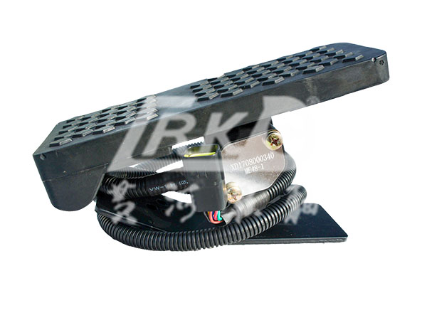 汽車(chē)電子油門(mén)加速器有用嗎？